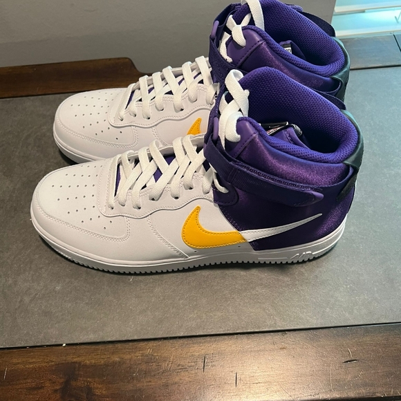 Nike Air Force 1 Lakers - Picture 5 of 5